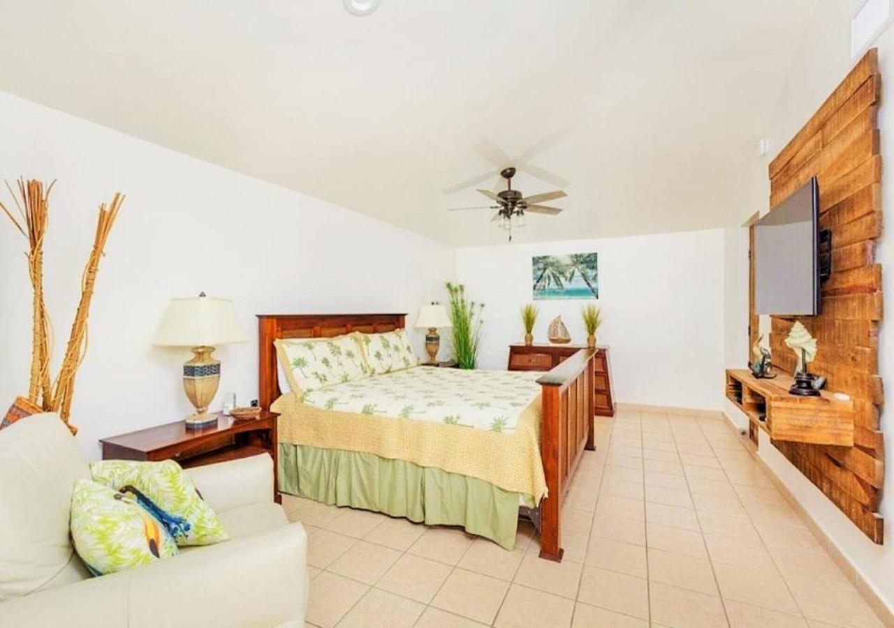 Right On The Beach! Rocky Point Condo Rental - 2 Bedroom Penthouse Beachfront Kültér fotó