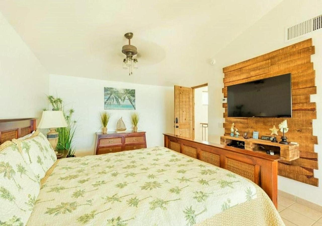 Right On The Beach! Rocky Point Condo Rental - 2 Bedroom Penthouse Beachfront Kültér fotó