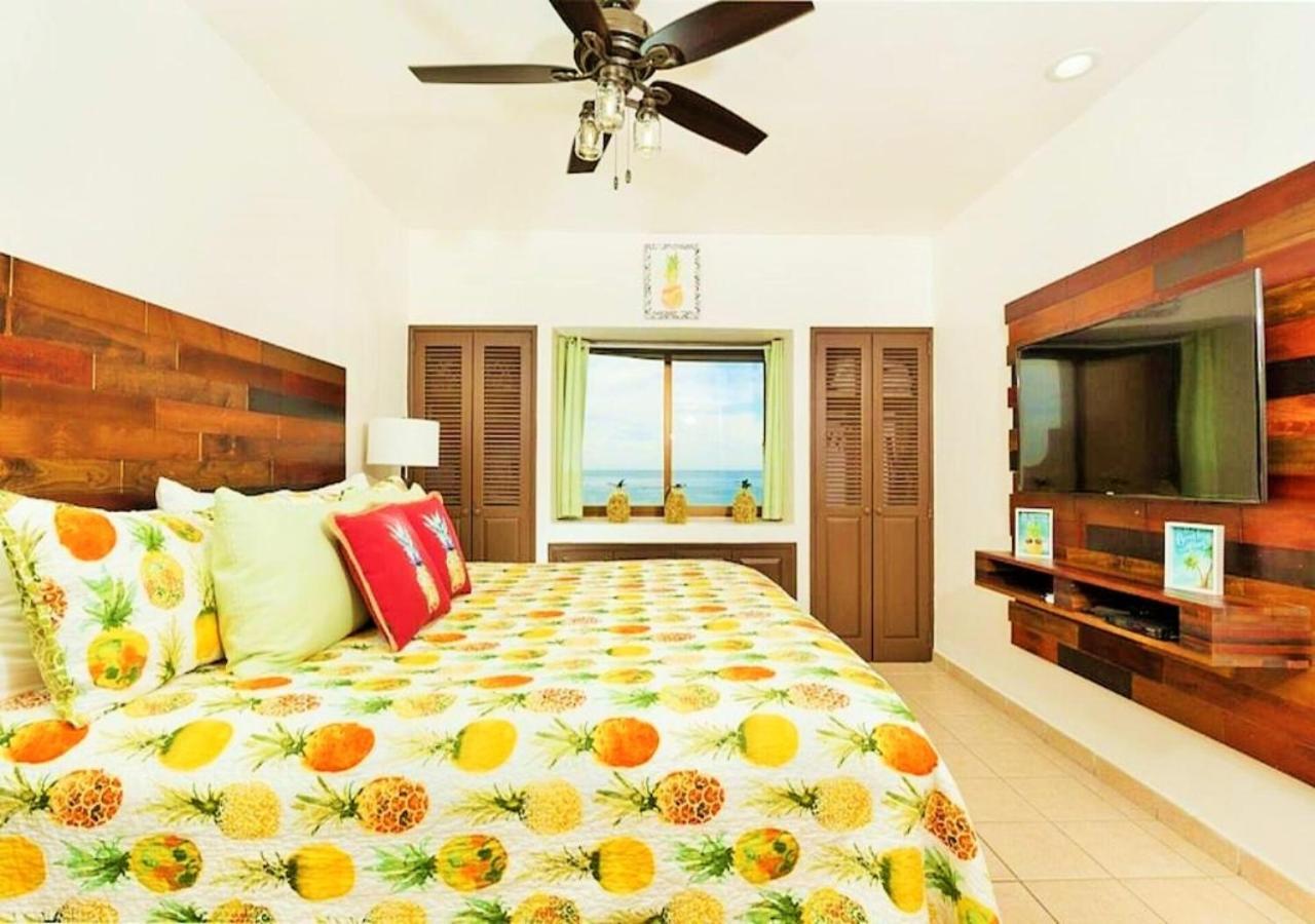 Right On The Beach! Rocky Point Condo Rental - 2 Bedroom Penthouse Beachfront Kültér fotó