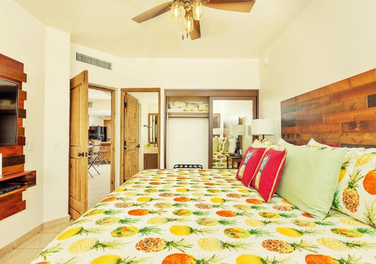 Right On The Beach! Rocky Point Condo Rental - 2 Bedroom Penthouse Beachfront Kültér fotó