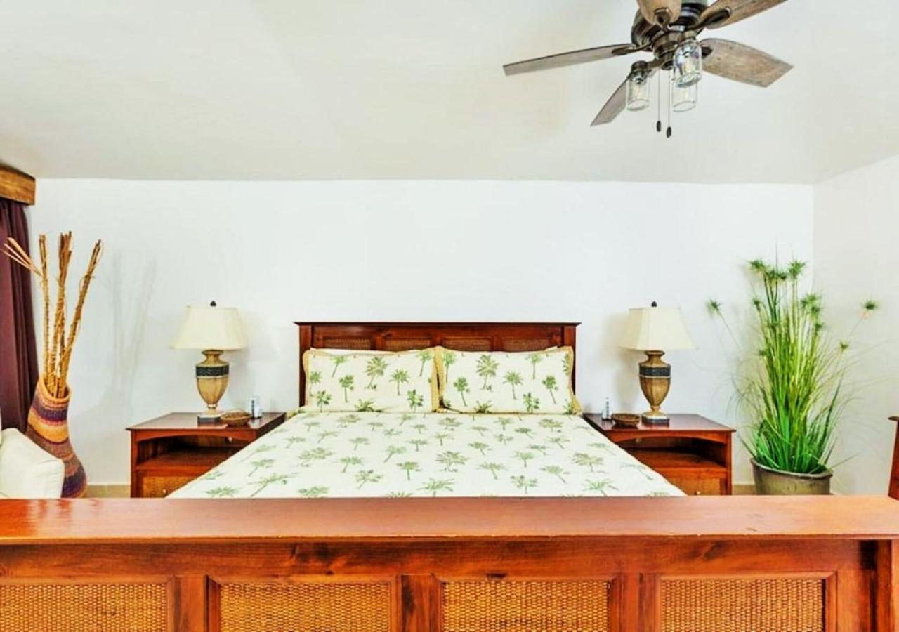 Right On The Beach! Rocky Point Condo Rental - 2 Bedroom Penthouse Beachfront Kültér fotó